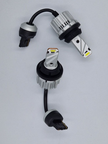 Комплект ламп заднего хода Lumen W21W, 30W